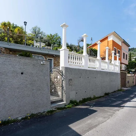 Bella Vista Su Diano By Interhome Nyaraló